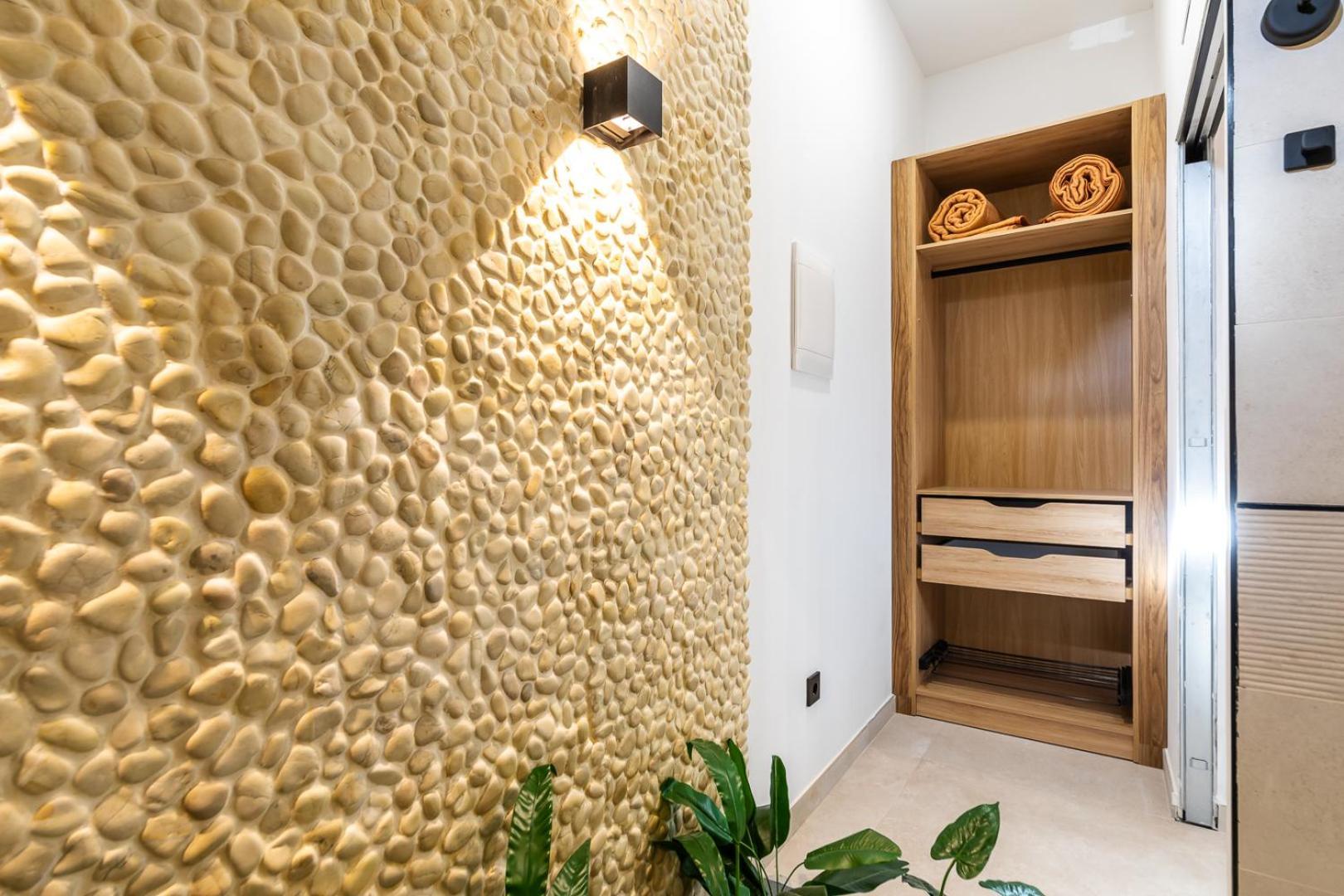 Apartamento Noguera Loft "A" อาลิกันเต ภายนอก รูปภาพ